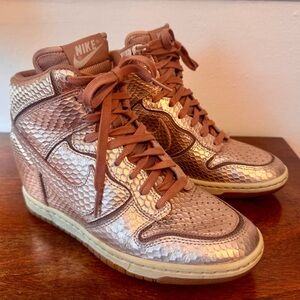 nike dunk sky high rose gold